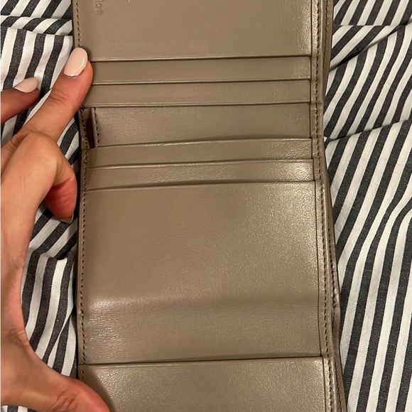 Chloe C monogram wallet beige - Picture 3 of 4
